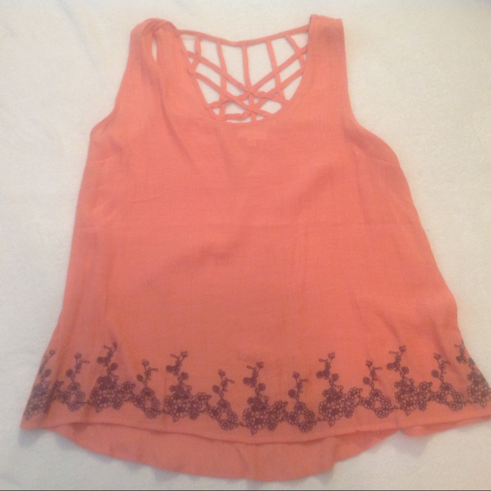 Mine Too Brand, Peach Tank Top, like new.